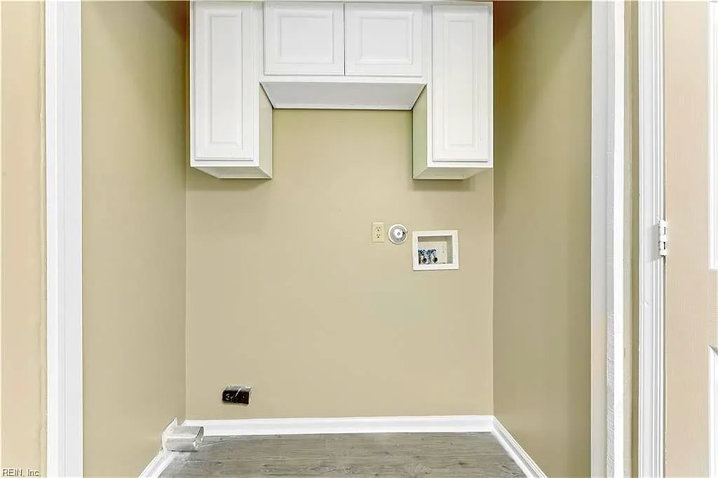 243 Windsor RD, NORTH VA 23128 thumb 9