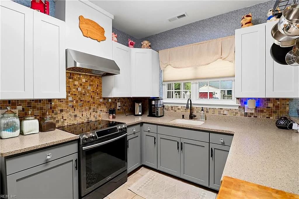 313 Lane CRES, SMITHFIELD VA 23430 thumb 11