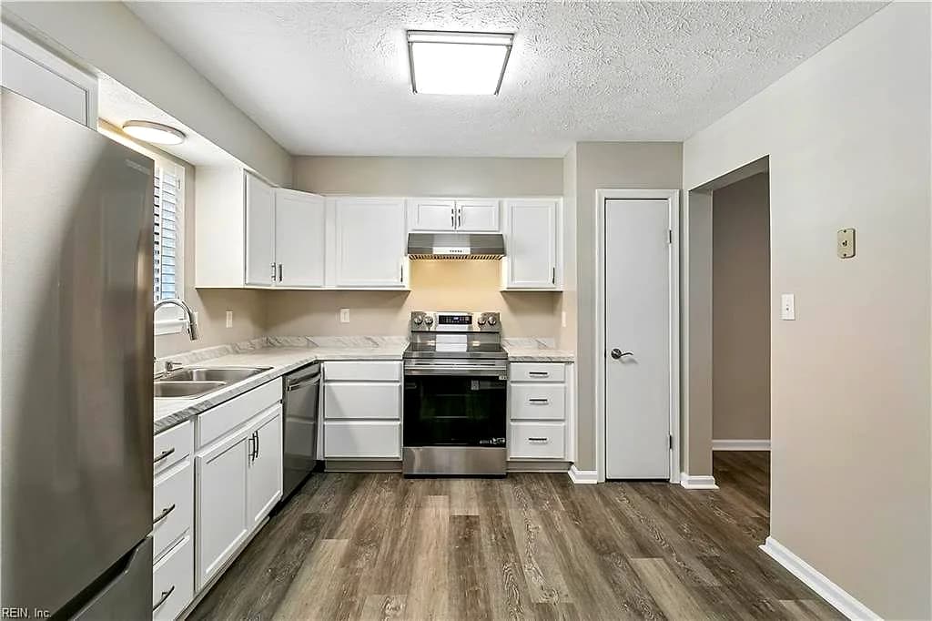 359 Deputy LN #E, NEWPORT NEWS VA 23608 thumb 8