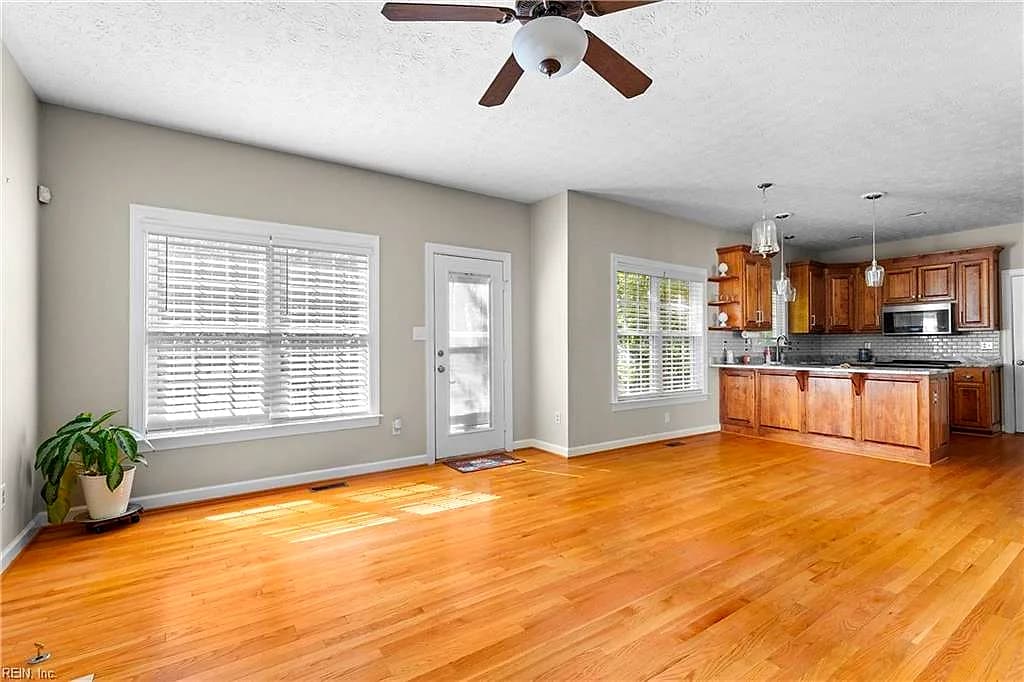 117 Lake Pointe DR, NEWPORT NEWS VA 23603 thumb 11