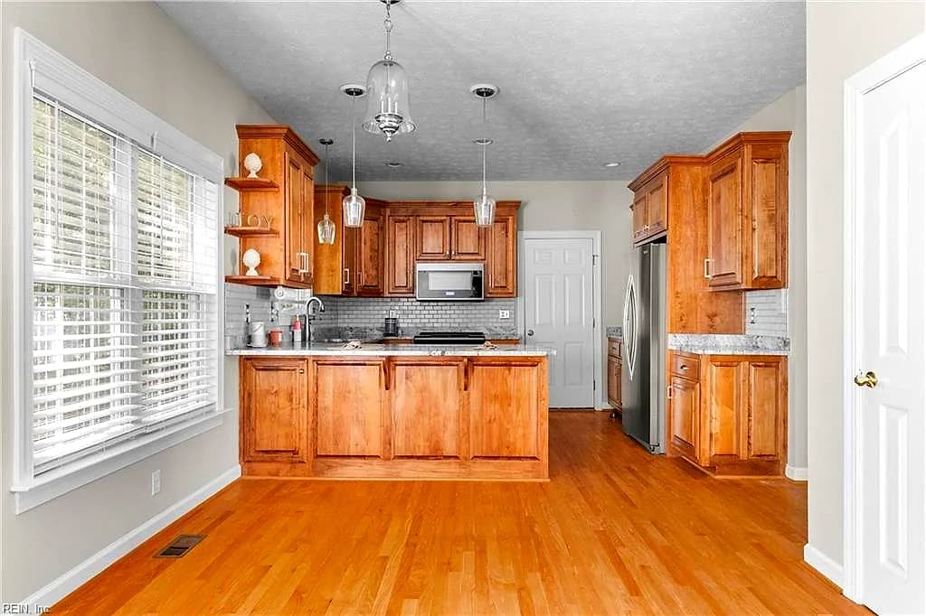 117 Lake Pointe DR, NEWPORT NEWS VA 23603 thumb 12