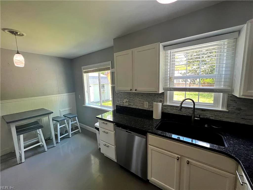 9535 Sherwood PL, NORFOLK VA 23503 thumb 12