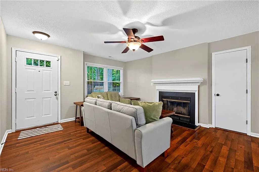716 Rapidan River CT #H, CHESAPEAKE VA 23320 - Photo 5