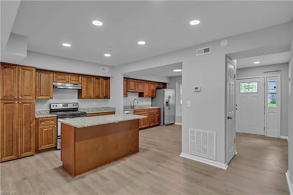817 Biltmore DR, VIRGINIA BEACH VA 23454 thumb 12