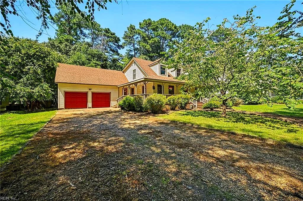 7743 Waters Edge LN, GLOUCESTER POINT VA 23062 - Photo 3
