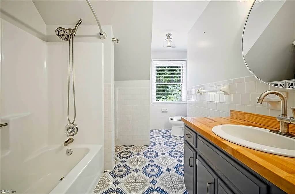 7743 Waters Edge LN, GLOUCESTER POINT VA 23062 thumb 7