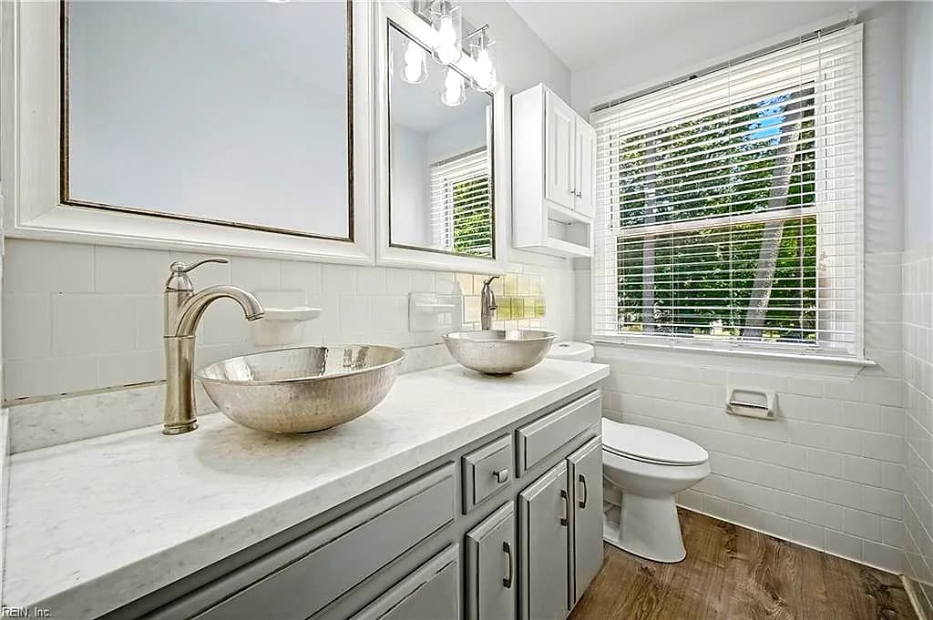 7743 Waters Edge LN, GLOUCESTER POINT VA 23062 thumb 9