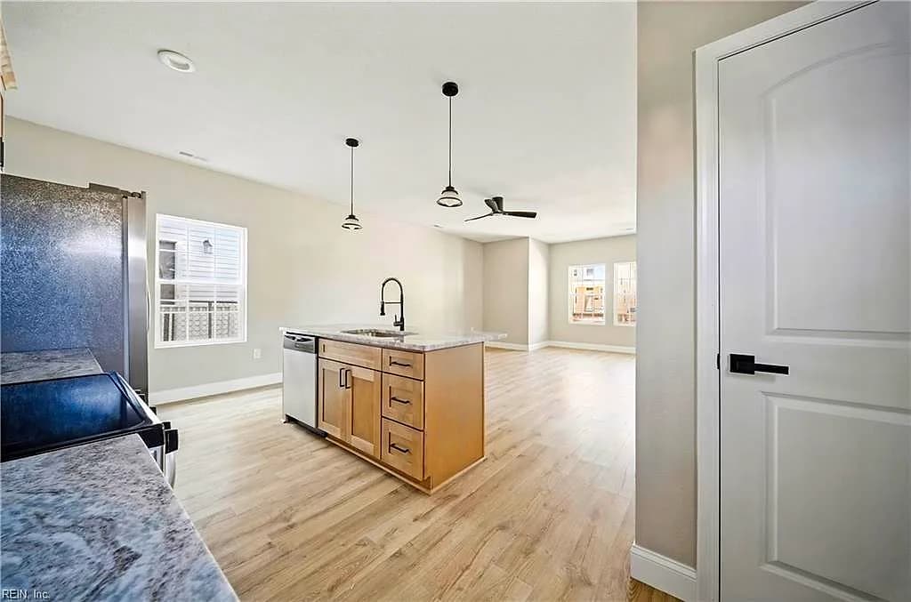 246 W 31st ST, NORFOLK VA 23504 thumb 11