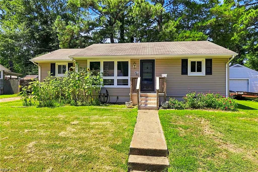 24 Warren DR, PORTSMOUTH VA 23701 - Photo 2