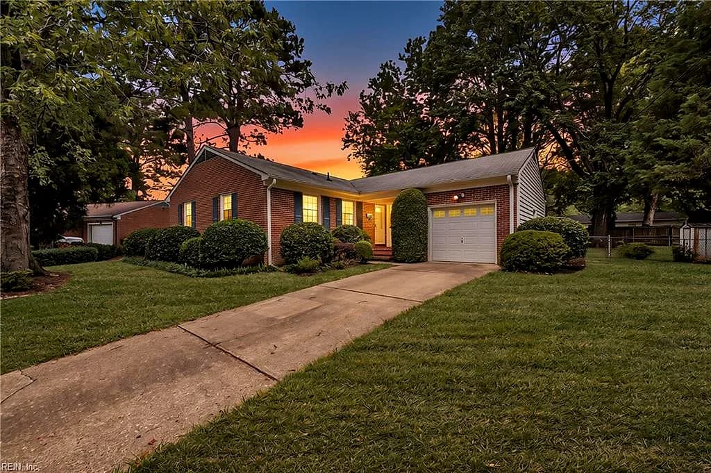 4 Karen DR, NEWPORT NEWS VA 23608 - Photo 3