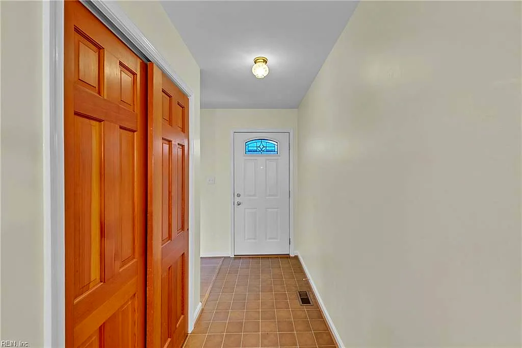 4 Karen DR, NEWPORT NEWS VA 23608 thumb 10