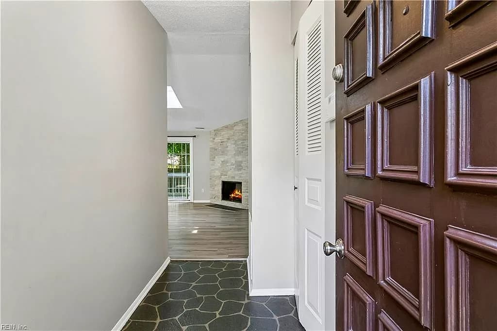 91 Stanley DR, NEWPORT NEWS VA 23608 - Photo 5