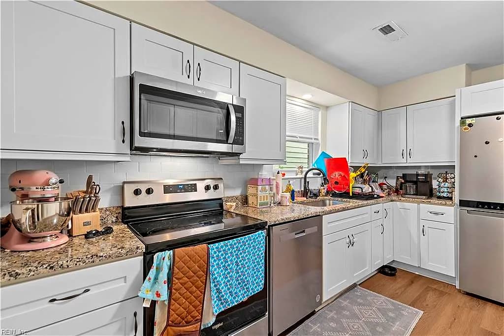 3352 Brandywine DR, CHESAPEAKE VA 23321 thumb 8