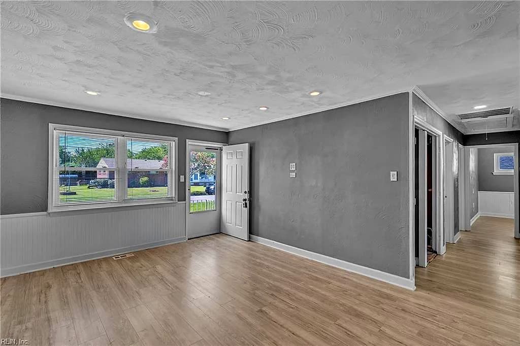 2440 Dominion AVE, NORFOLK VA 23518 thumb 12