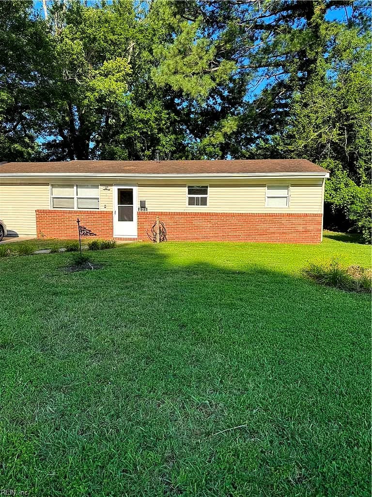 221 Remus LN, VIRGINIA BEACH VA 23452 - Main photo