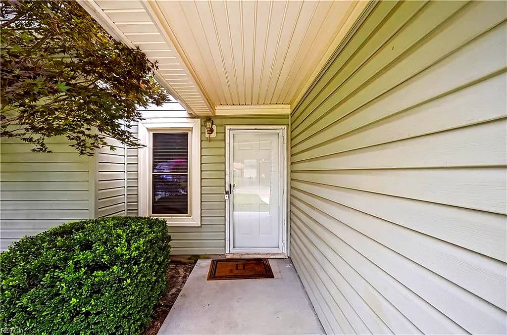 912 Scarlet Oak CT N, CHESAPEAKE VA 23320 thumb 6