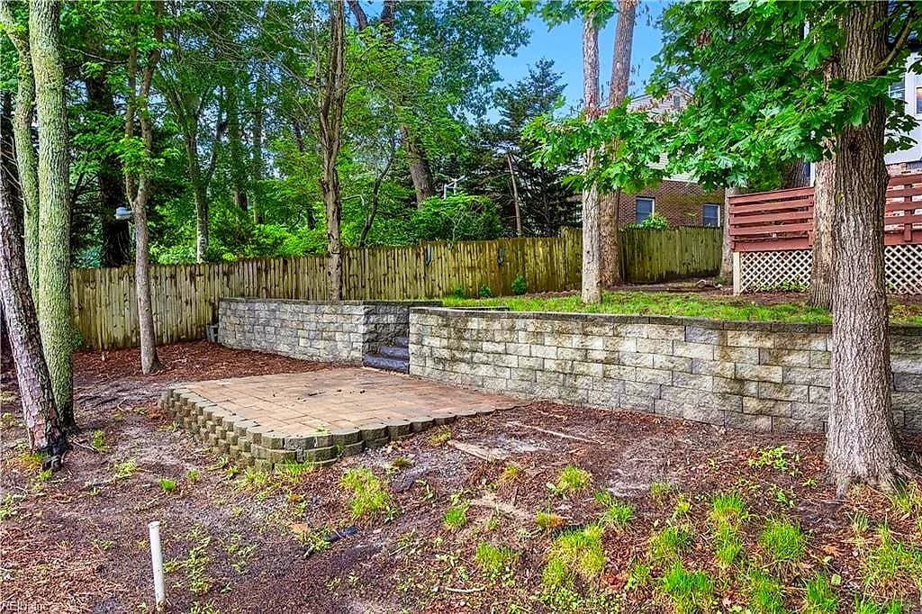 975 Lacon DR, NEWPORT NEWS VA 23608 thumb 11