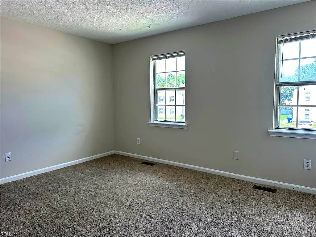 4711 Whitetail CT, VIRGINIA BEACH VA 23464 - Photo 4
