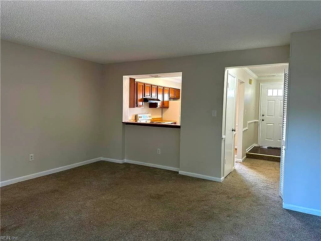 4711 Whitetail CT, VIRGINIA BEACH VA 23464 - Photo 5