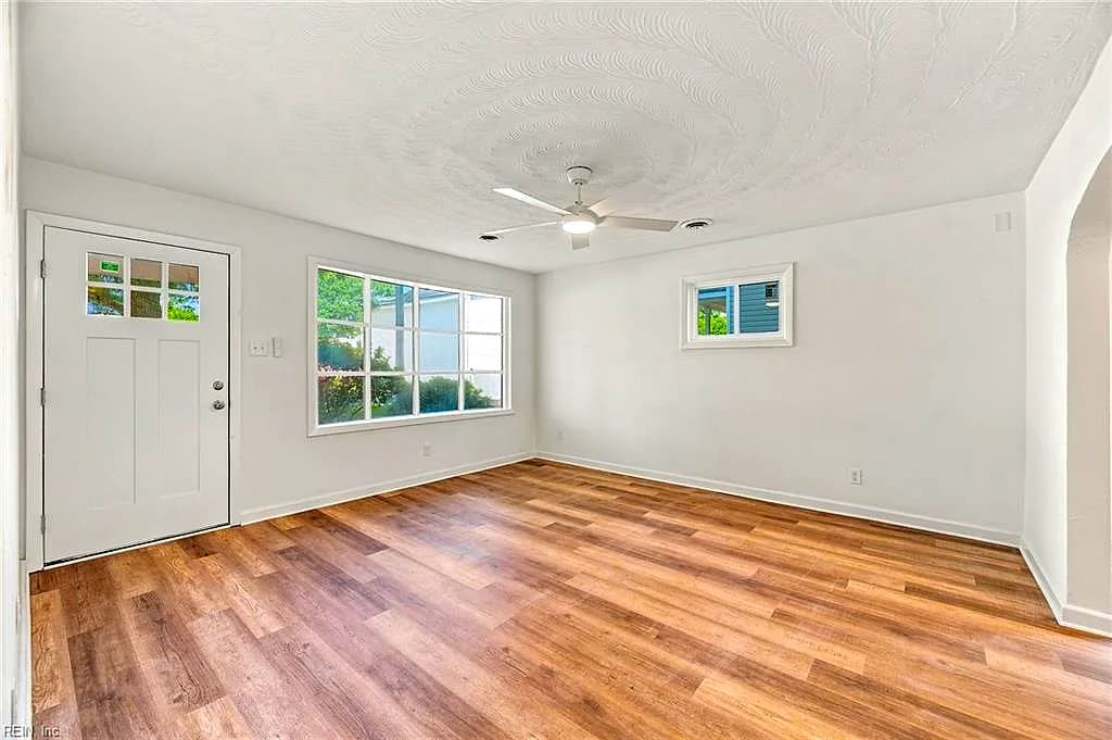 2713 Roanoke AVE, PORTSMOUTH VA 23704 - Photo 5