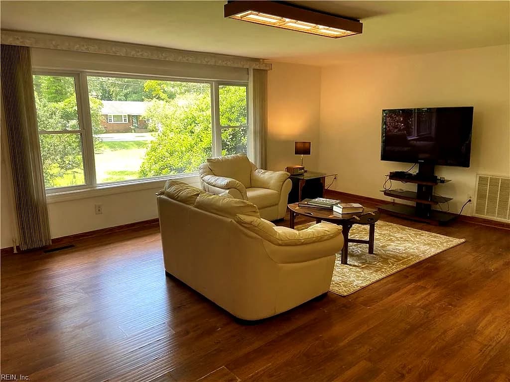 2708 N Landing RD, VIRGINIA BEACH VA 23456 thumb 6