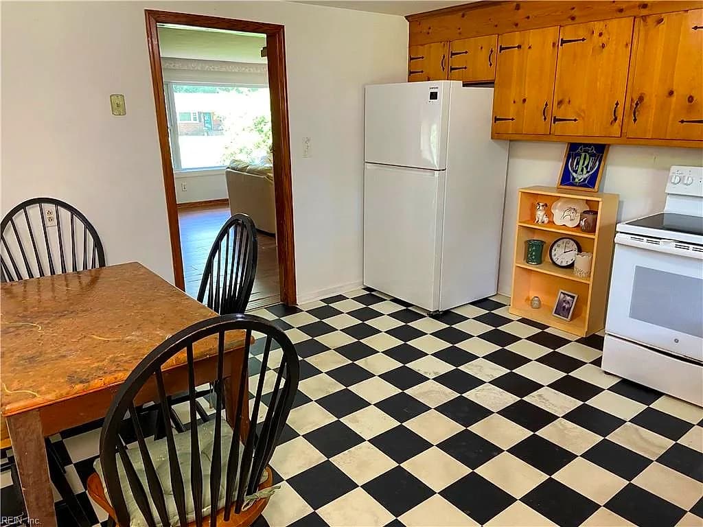 2708 N Landing RD, VIRGINIA BEACH VA 23456 thumb 8