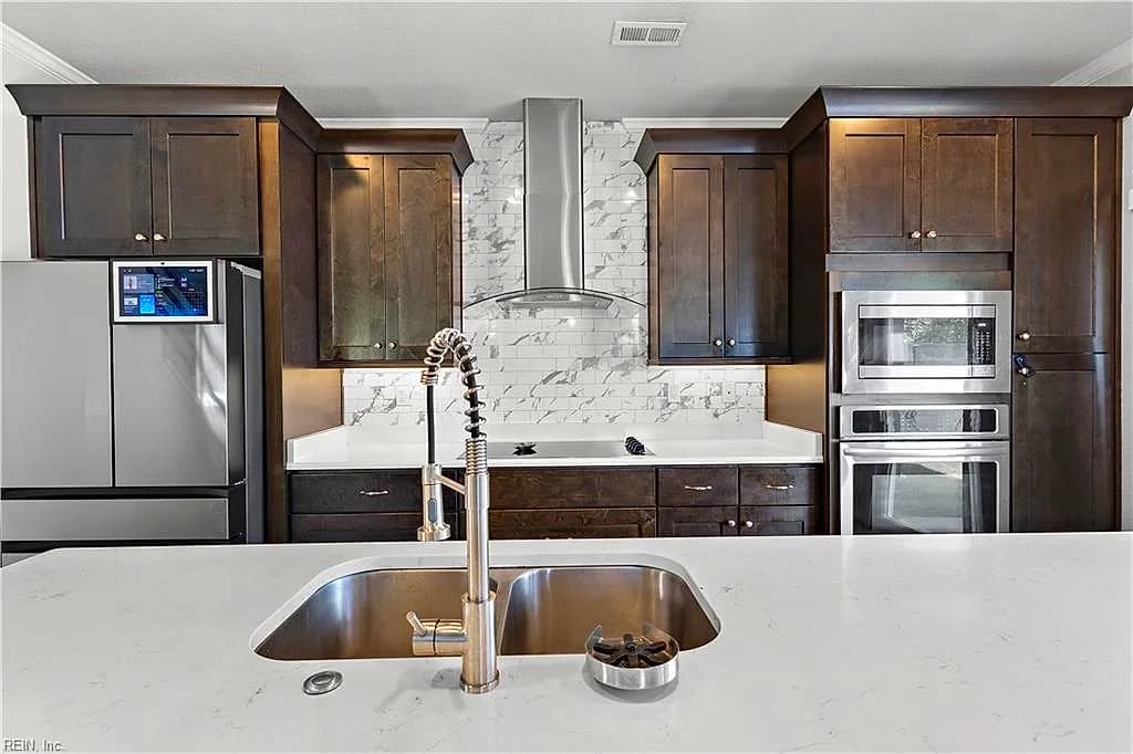300 Sikeston LN, CHESAPEAKE VA 23322 thumb 12