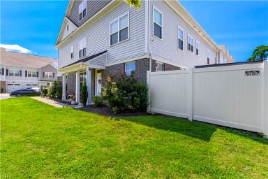 300 Sikeston LN, CHESAPEAKE VA 23322 thumb 4