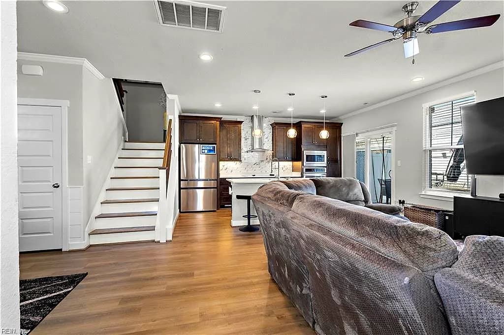 300 Sikeston LN, CHESAPEAKE VA 23322 thumb 6