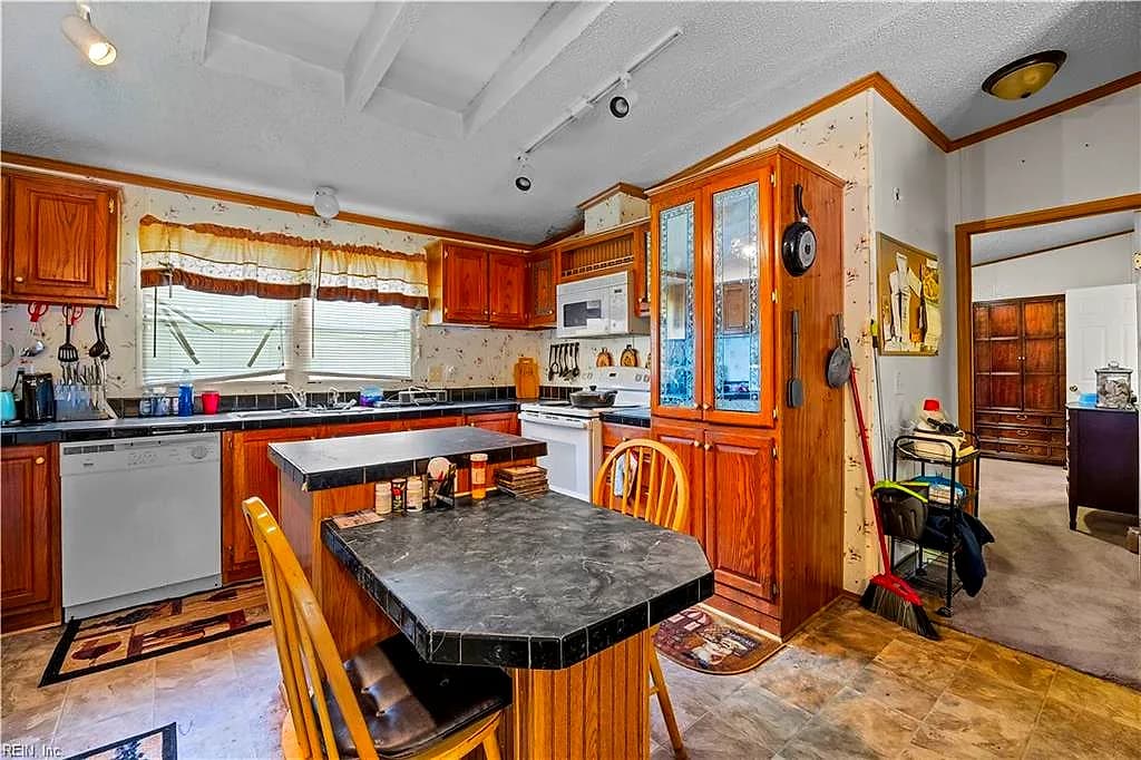 191 River RD, CLAREMONT VA 23899 thumb 11