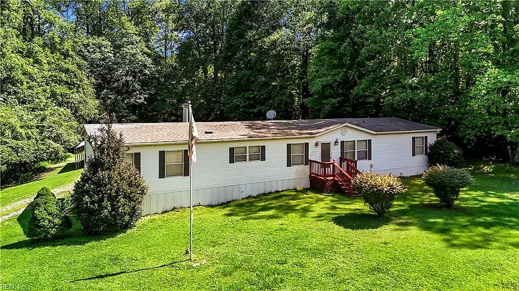 191 River RD, CLAREMONT VA 23899 - Photo 3