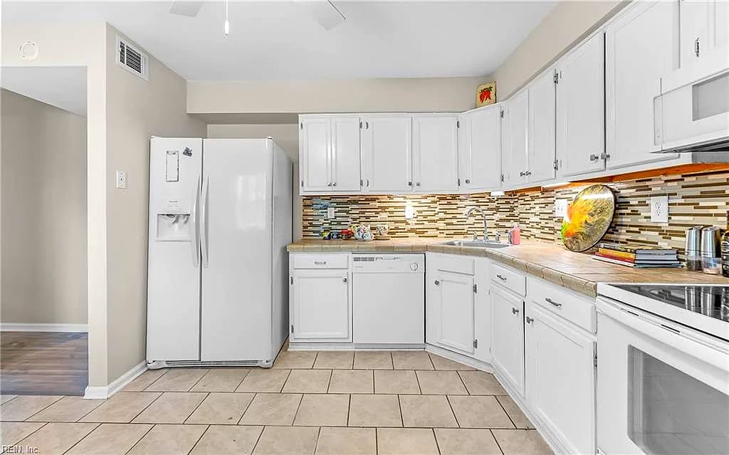 256 Portview AVE #D2, NORFOLK VA 23503 thumb 11