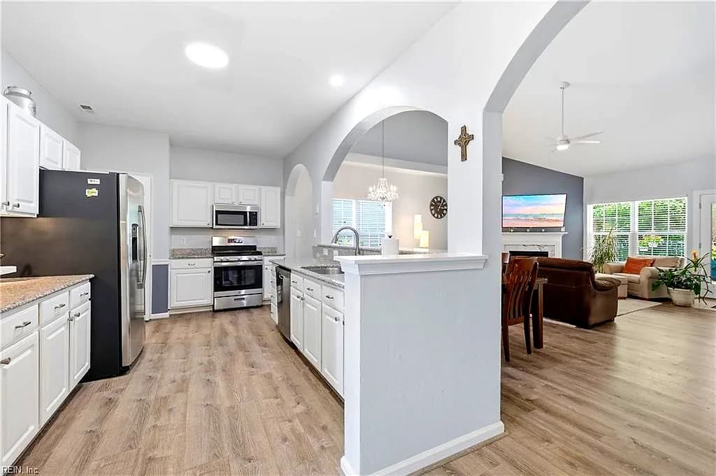2720 Einstein DR, VIRGINIA BEACH VA 23456 thumb 6
