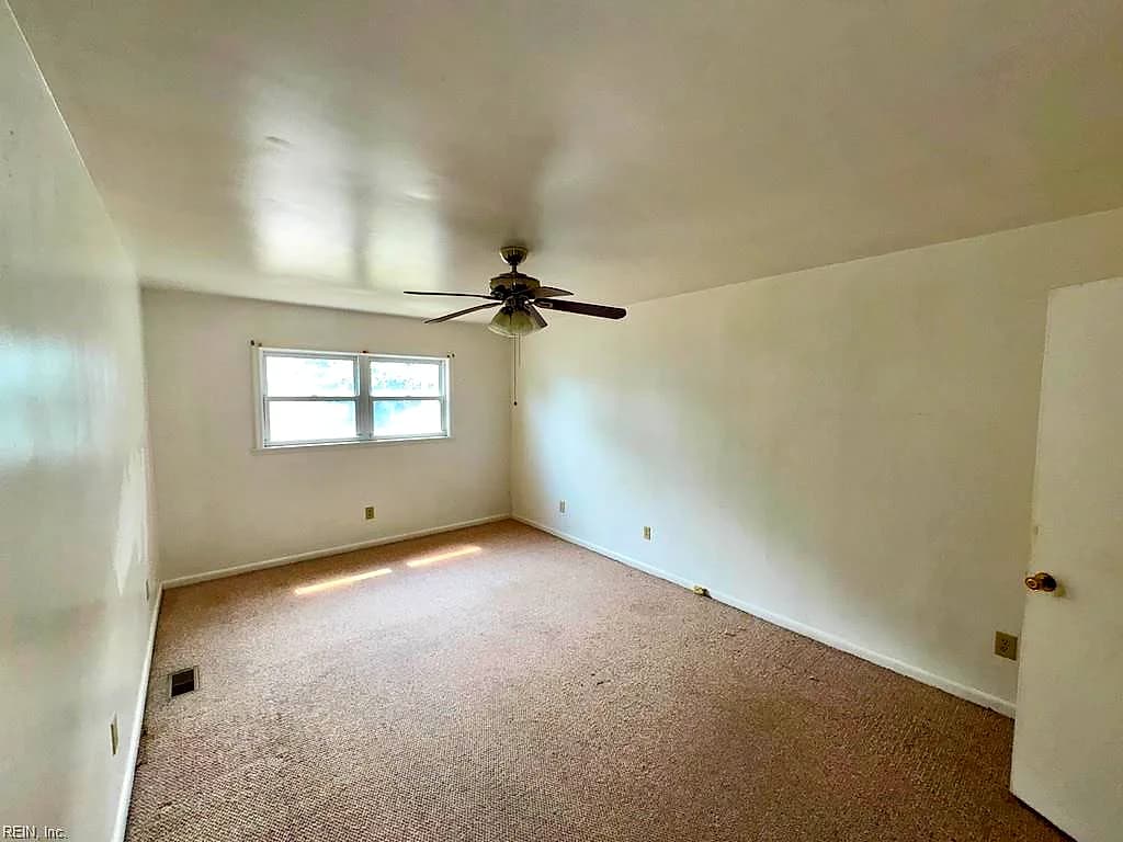 8441 Portal RD, NORFOLK VA 23503 thumb 11