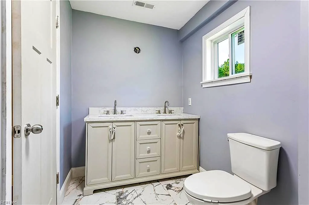 9571 Rowes Point RD, HAYES VA 23072 thumb 12