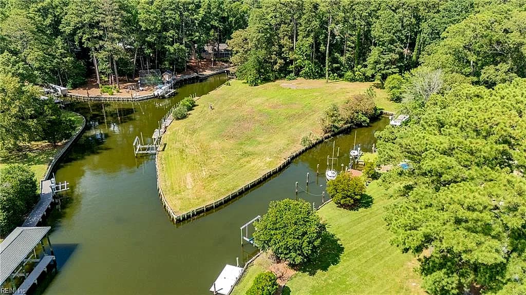 1519 Duke of Windsor RD, VIRGINIA BEACH VA 23454 - Main photo