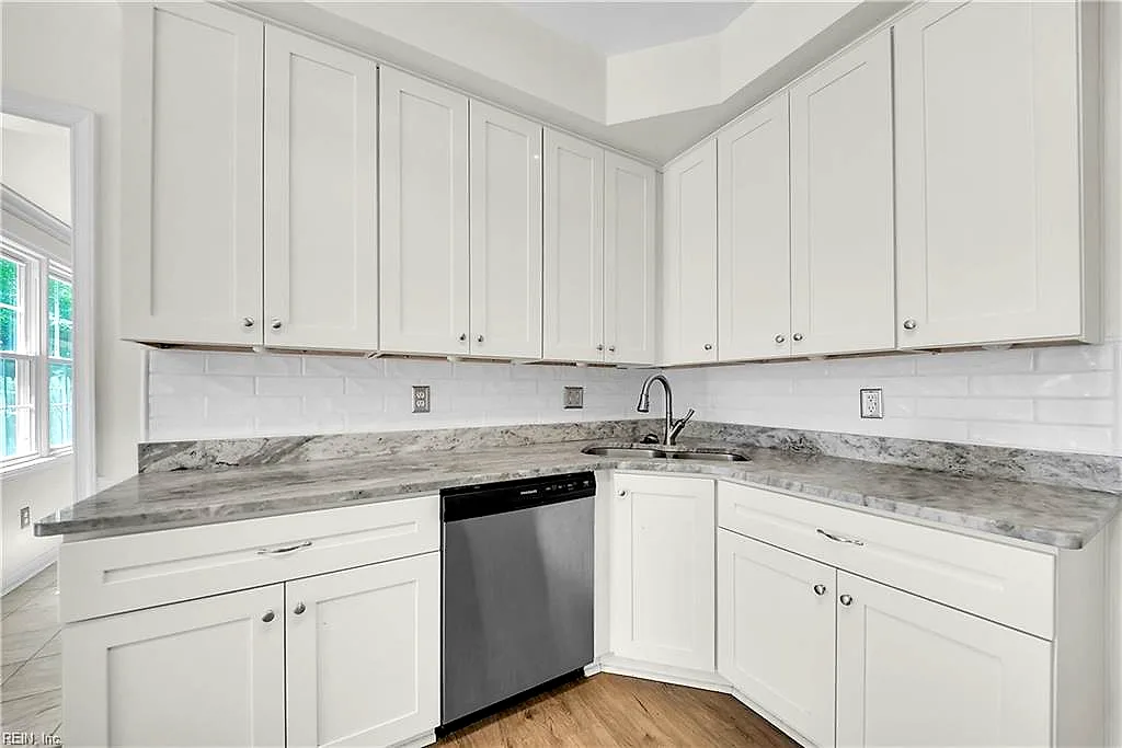 884 Melrose TER, NEWPORT NEWS VA 23608 thumb 7