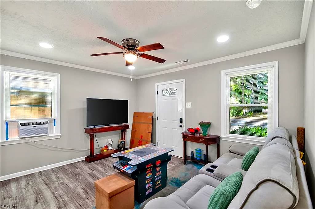 504 Marion RD, HAMPTON VA 23663 thumb 6
