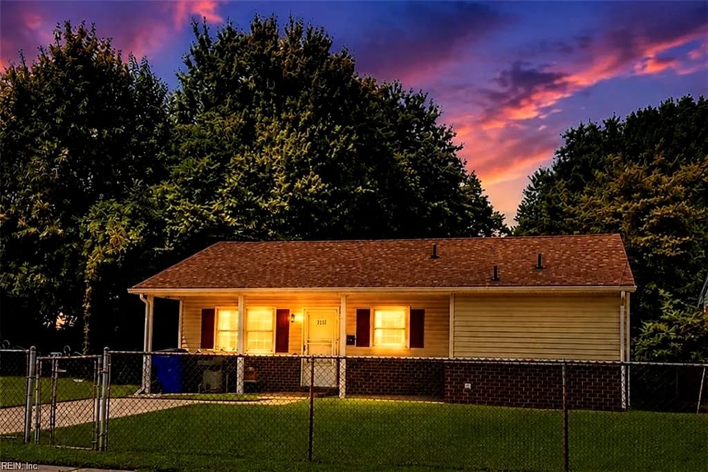 4866 Texas AVE #Ave, NORFOLK VA 23513 - Photo 2