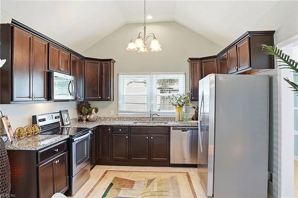 1405 Perry ST, CHESAPEAKE VA 23324 - Photo 5