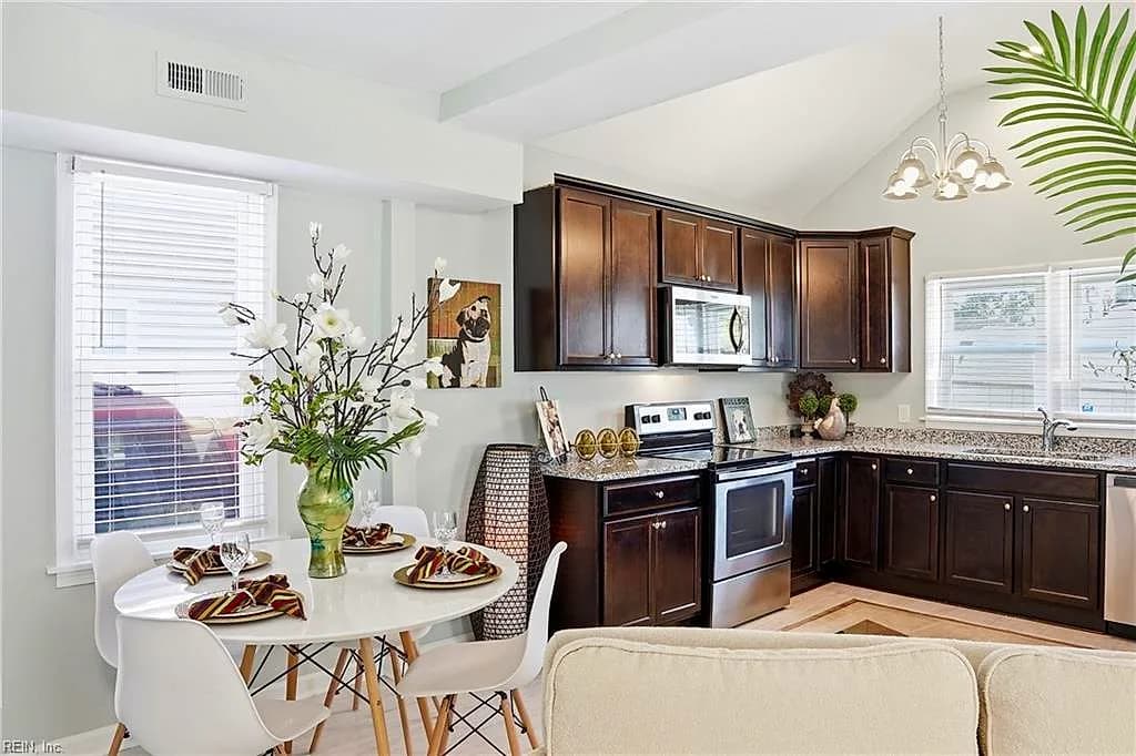 1405 Perry ST, CHESAPEAKE VA 23324 thumb 7