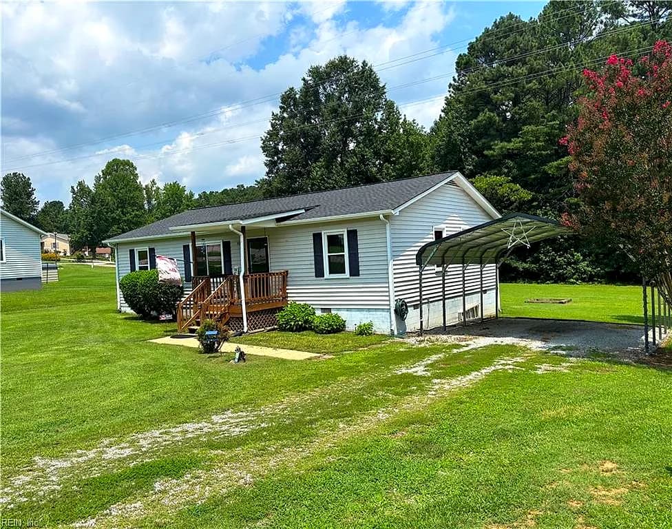 905 Woodland DR, SOUTH HILL VA 23970 - Photo 4