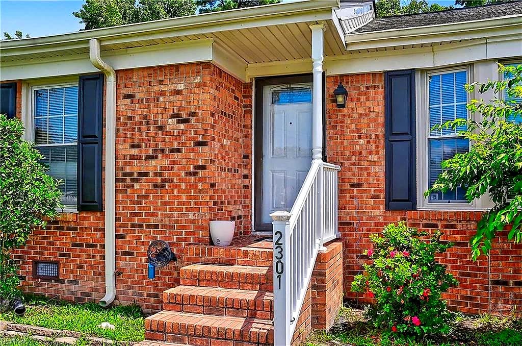 2301 Georgetown Boulevard BLVD, CHESAPEAKE VA 23325 - Photo 4