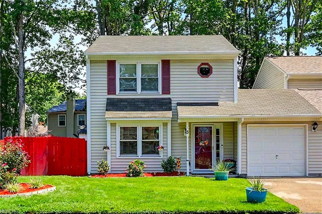3 Seaton CIR, CHESAPEAKE VA 23320 - Photo 2