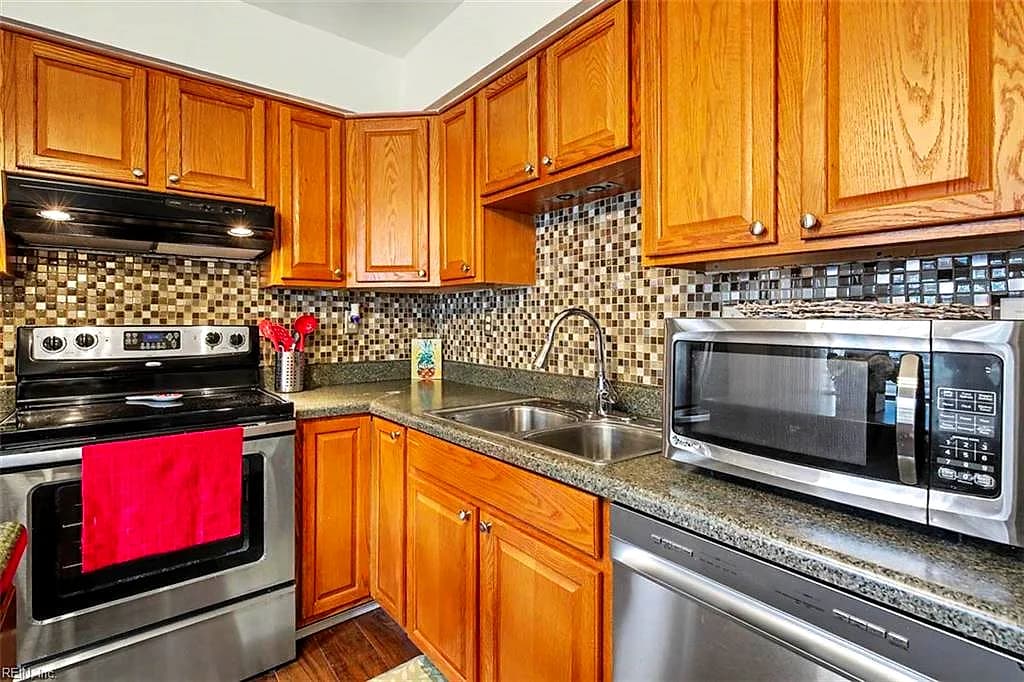 3 Seaton CIR, CHESAPEAKE VA 23320 thumb 11