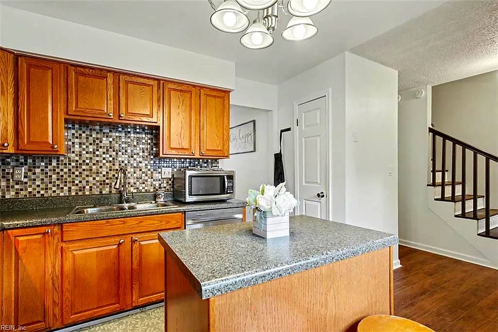 3 Seaton CIR, CHESAPEAKE VA 23320 thumb 12