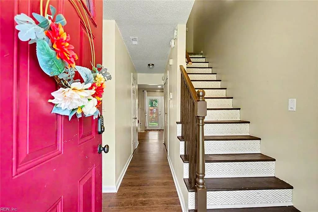 3 Seaton CIR, CHESAPEAKE VA 23320 - Photo 4