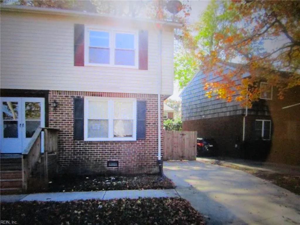 9396 PINE TREE RD #B, NORFOLK VA 23503 - Photo 3