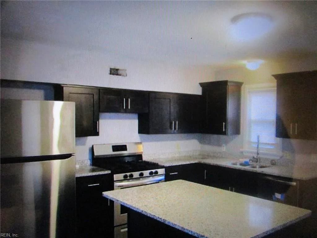 9396 PINE TREE RD #B, NORFOLK VA 23503 - Photo 5