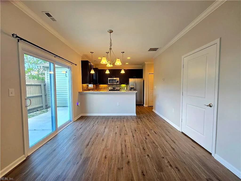 1696 Halesworth LN #256, VIRGINIA BEACH VA 23456 - Photo 4